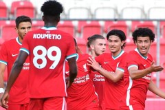 历史首次！曼联曼城双方全场0吃牌，英超57次曼市德比首次出现