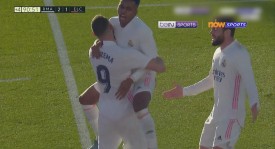 阿诺德欧冠首秀惊艳2分钟受伤，27岁球星康复之路引关注